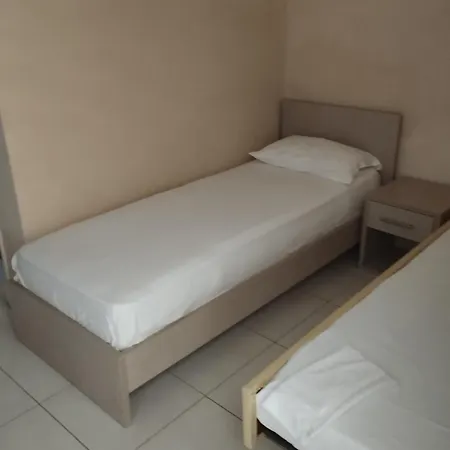 Hotel Eleni Kandilari 2*