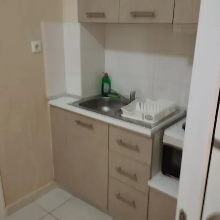 Eleni Kandilari Hotel