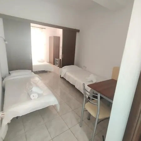 Hotel Eleni Kandilari 2*