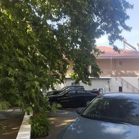 Hotel Eleni Kandilari