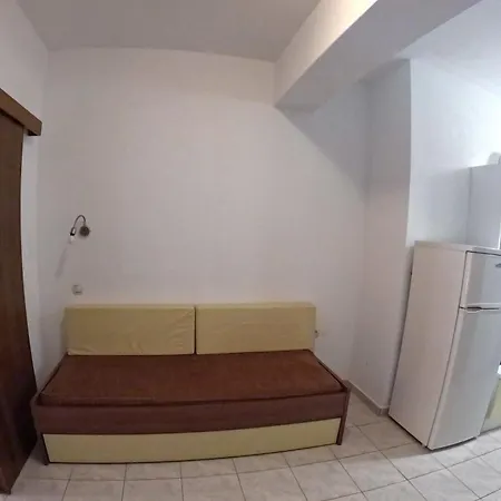 Eleni Kandilari Hotel 2*