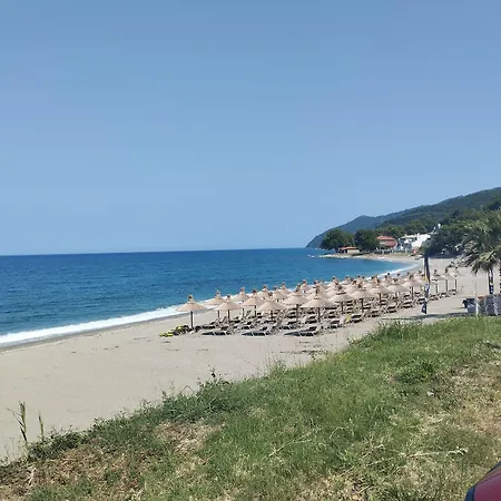 Eleni Kandilari 2*