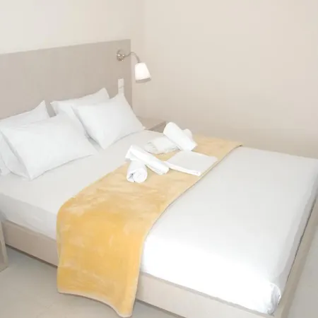 Eleni Kandilari Hotel Kokkino Nero