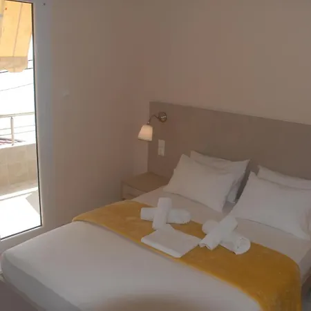Eleni Kandilari Hotel 2*