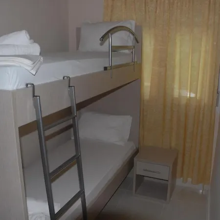 Eleni Kandilari Hotel